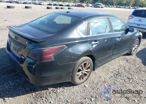 2015 Nissan Altima 2.5 S z USA, uszkodzony, nr VIN 1N4AL3AP6FN920788